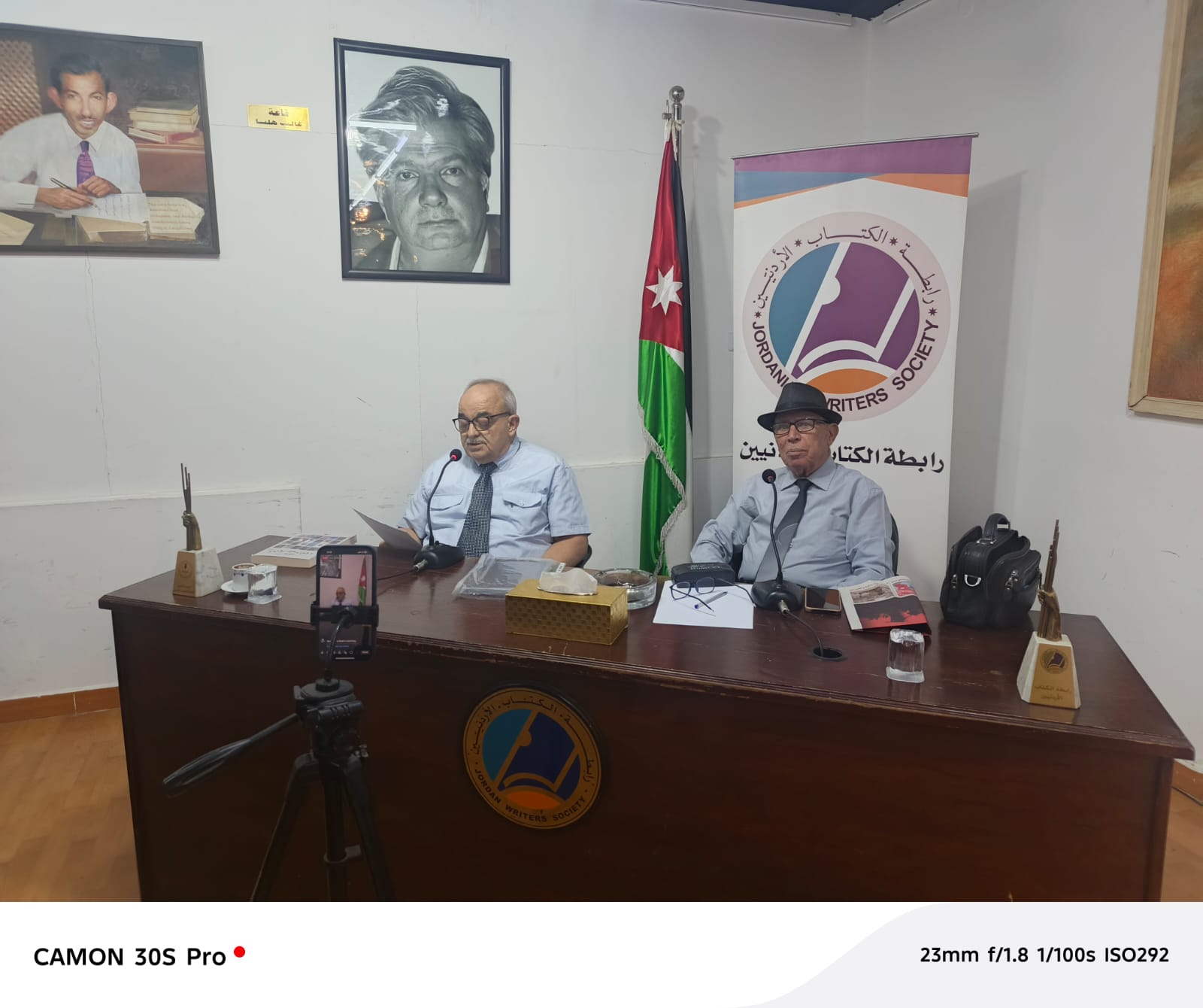 2330533d b9b9 4f09 b358 807721b97906